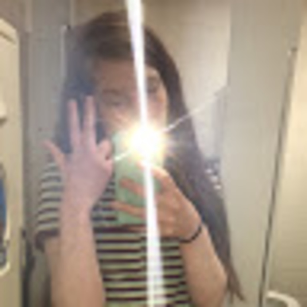 Meet your Posher, Emily